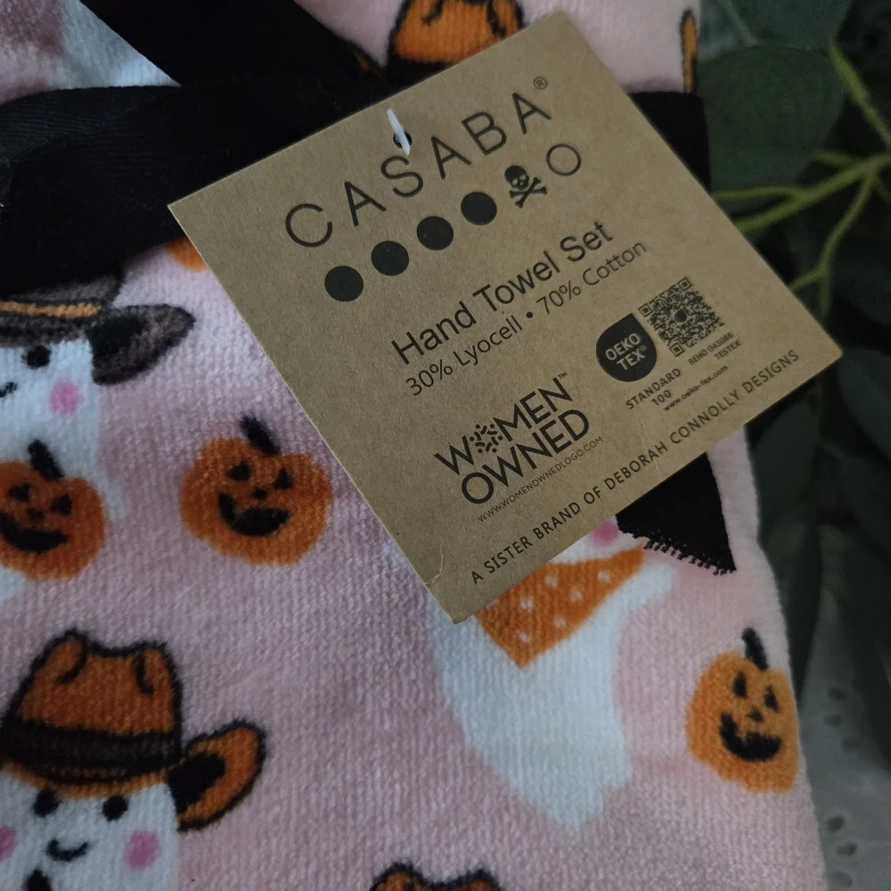 Casaba Pink Hand Towel Set with Dogs and Pumpkins